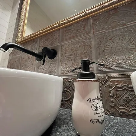 Kır Evi U Manisov *