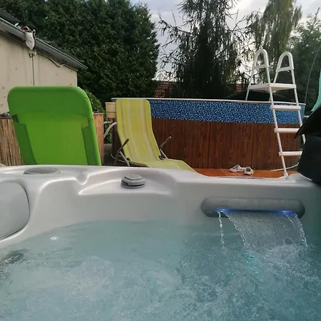 U Manisov カントリーハウス Laskar