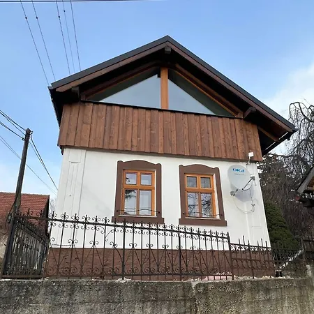 U Manisov Kır Evi Laskar