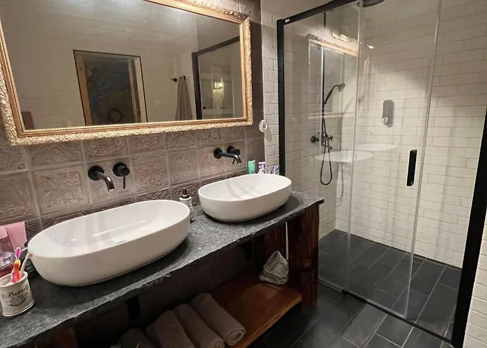 U Manisov בית כפרי *